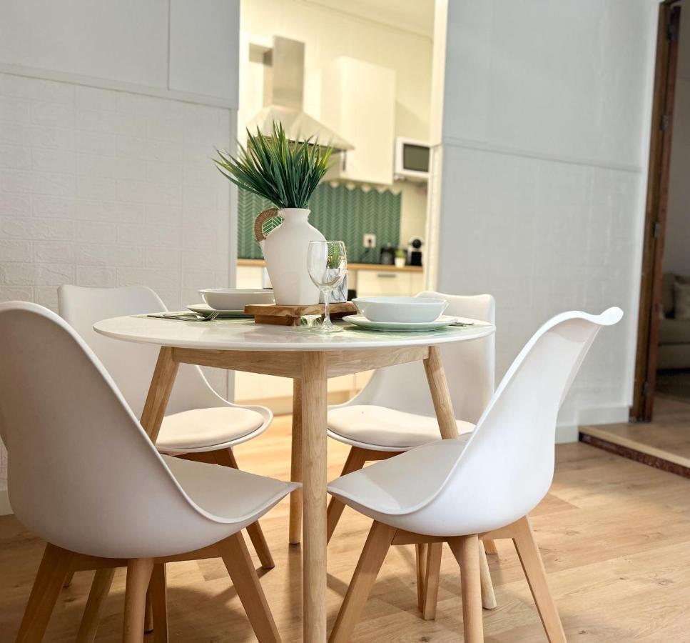 Apartamento Plaza Castilleja de la Cuesta Dış mekan fotoğraf