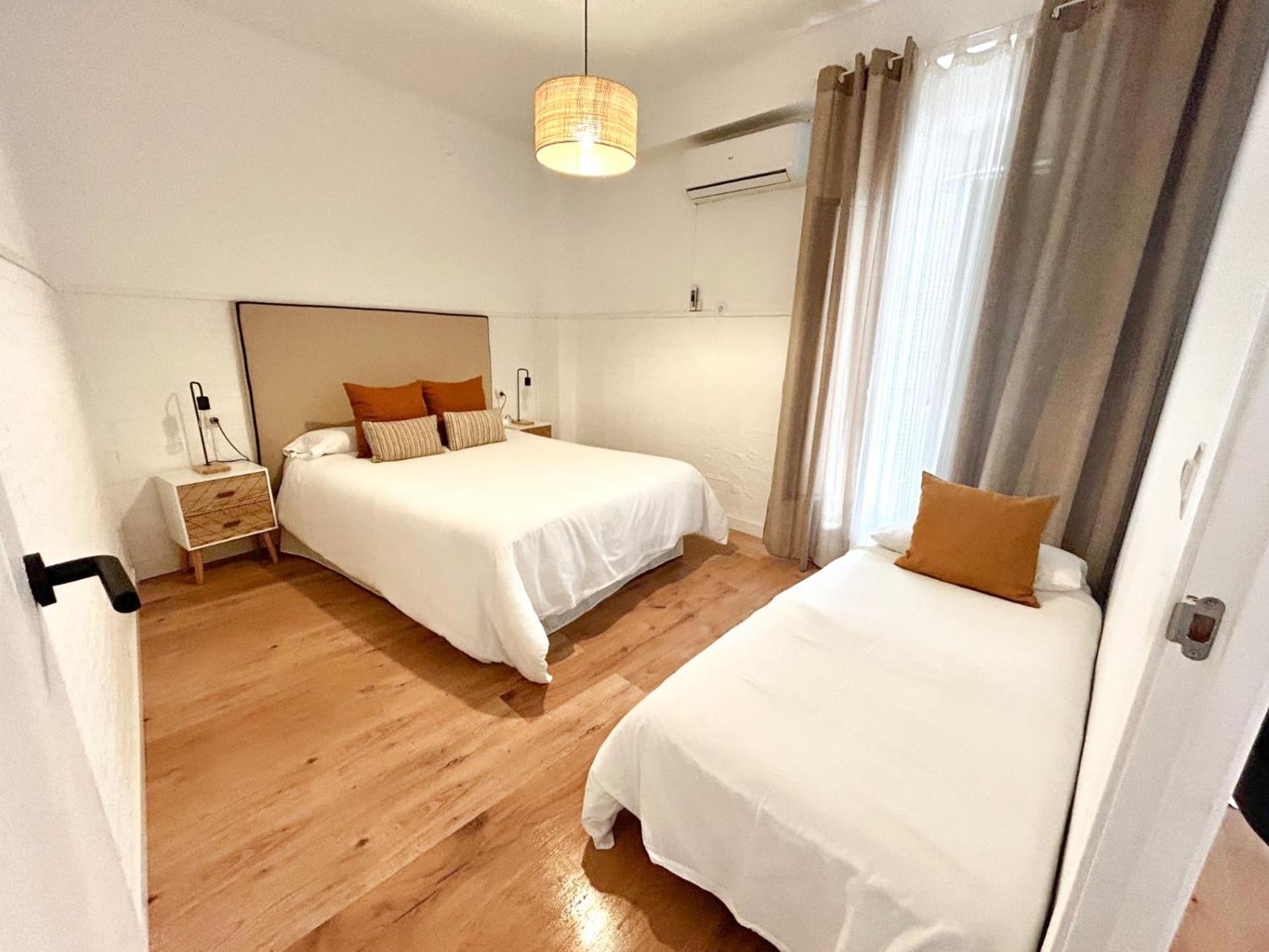 Apartamento Plaza Castilleja de la Cuesta Dış mekan fotoğraf